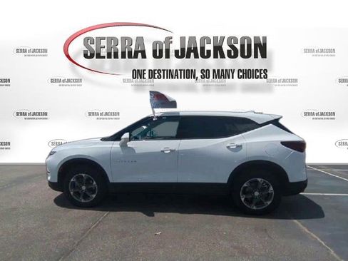 Used 2025 Chevrolet Blazer LT image 6