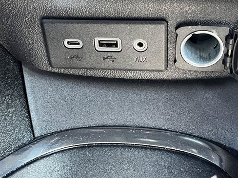 Used 2024 Chevrolet Malibu LT FWD image 28