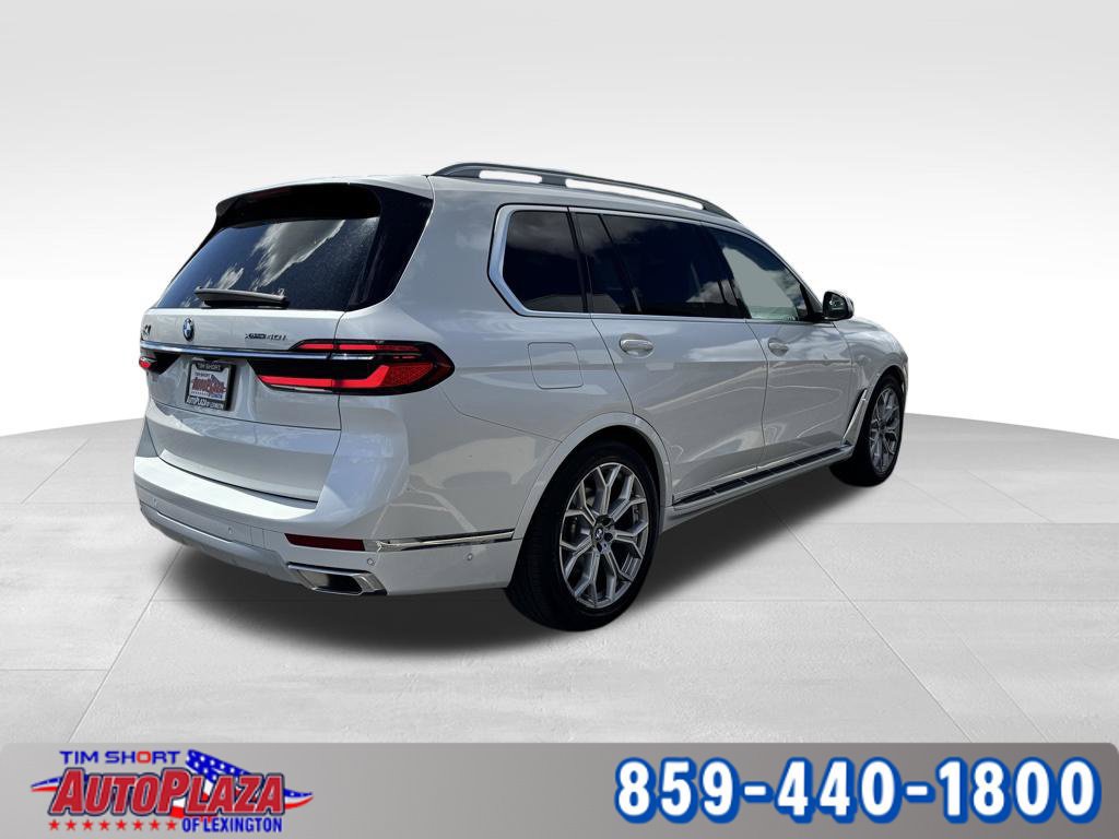 Used 2025 BMW X7 xDrive40i AWD/4WD image 6