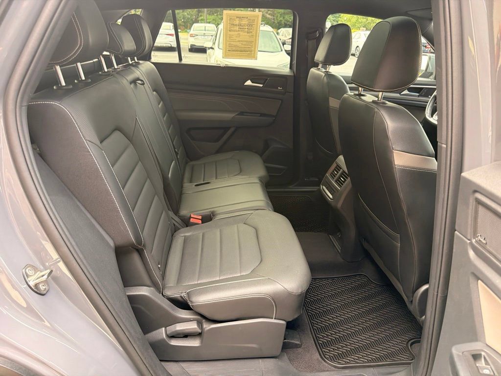 Used 2021 Volkswagen Atlas Cross Sport SEL Premium R-Line AWD/4WD image 17