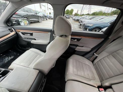 Used 2017 Honda CR-V EX image 3