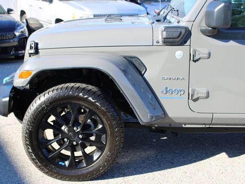 Used 2023 Jeep Wrangler Unlimited Sahara image 7