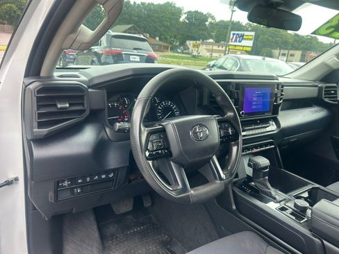 Used 2023 Toyota Tundra SR5 w/ SR5 Convenience Package AWD/4WD image 18