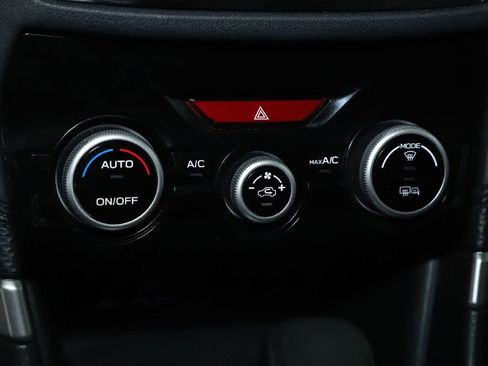 Used 2019 Subaru Forester Premium image 30