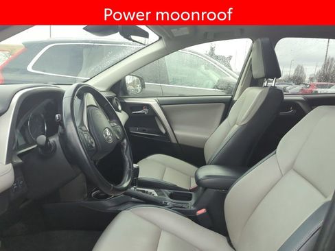 Used 2016 Toyota RAV4 Limited w/ Advanced Technology Package image 6