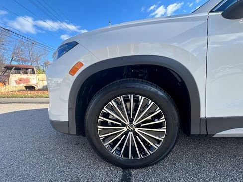 New 2025 Volkswagen Tiguan S image 10