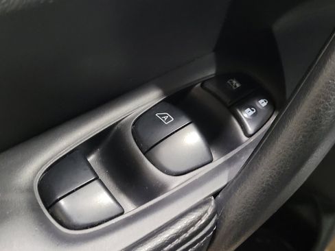 Used 2014 Nissan Rogue SL w/ SL Premium Package image 27