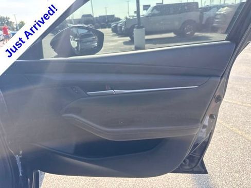 Used 2025 MAZDA MAZDA3 s FWD image 17