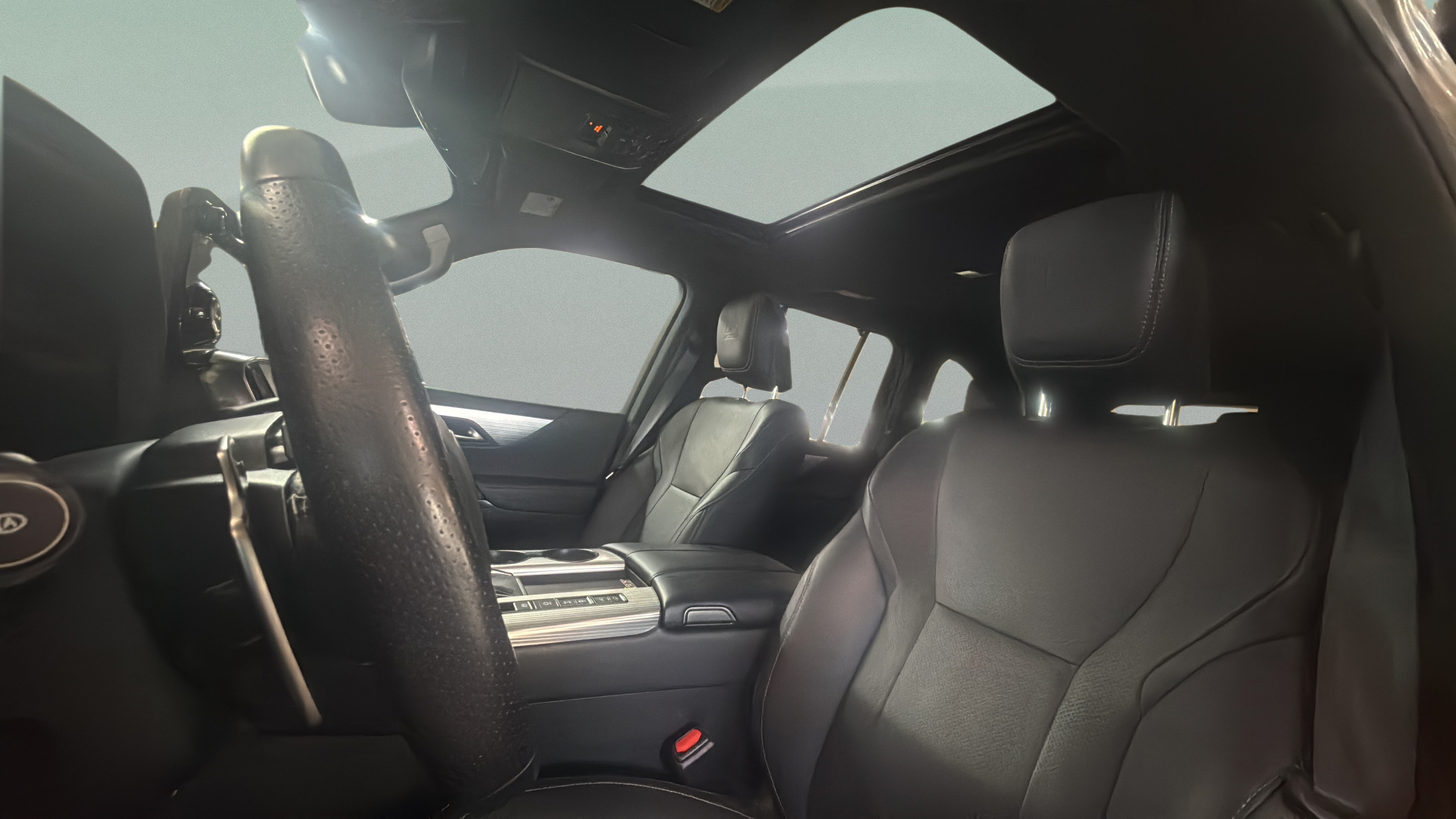Used 2023 Lexus LX 600 F Sport w/ Accessory Package (Z1) AWD/4WD image 24