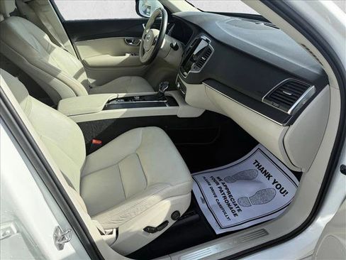 Used 2020 Volvo XC90 T5 Momentum w/ Protection Package Premier image 21