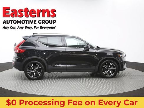 Used 2023 Volvo XC40 B5 Plus AWD/4WD image 45