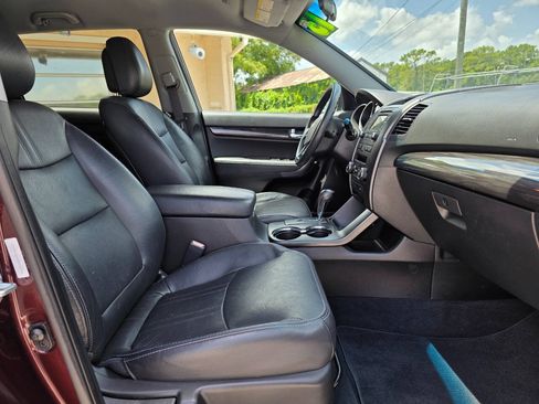 Used 2013 Kia Sorento EX FWD image 13