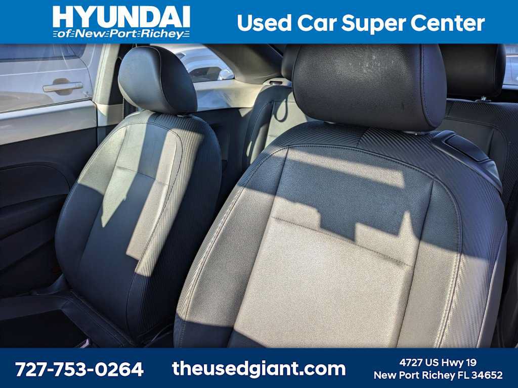 Used 2012 Volkswagen Beetle 2.5 FWD image 6