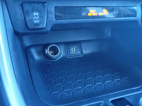 Used 2023 Toyota RAV4 XLE image 28