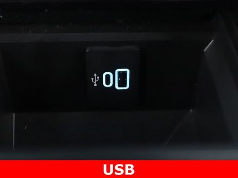 Used 2025 Ford F250 Platinum w/ FX4 Off-Road Package AWD/4WD image 29