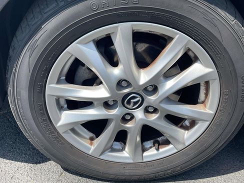 Used 2014 MAZDA MAZDA3 i Touring w/ Technology Package image 9