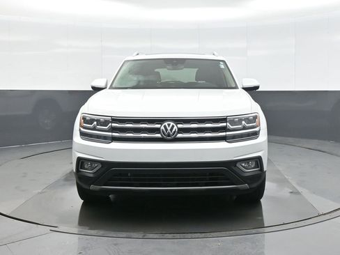 Used 2018 Volkswagen Atlas SEL Premium image 2