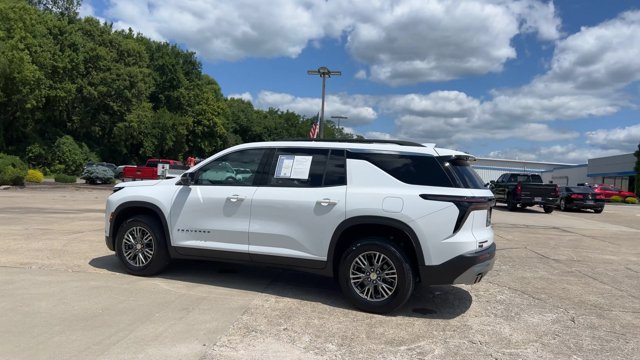 Used 2024 Chevrolet Traverse LT FWD image 6