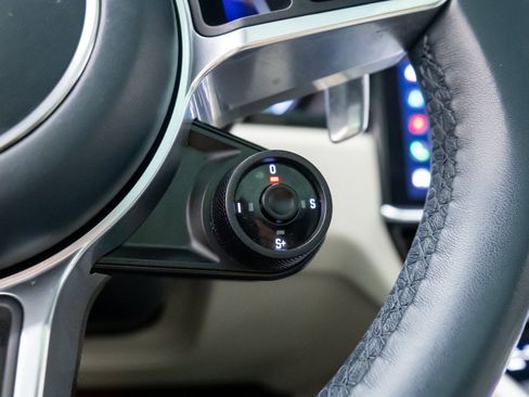 Certified 2023 Porsche Cayenne S image 31