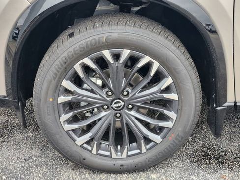 Used 2026 Nissan Rogue Platinum w/ Platinum Premium Package image 8