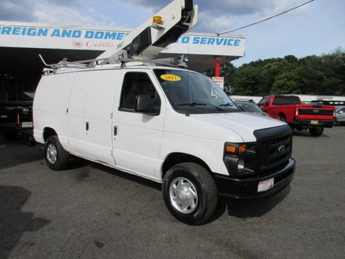 Used 2011 Ford E-350 and Econoline 350 Super Duty w/ PWR Group RWD image 2