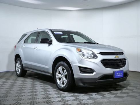 Used 2017 Chevrolet Equinox LS FWD image 1