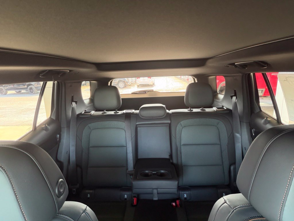 Used 2027 GMC Terrain AT4 w/ Convenience Package III AWD/4WD image 28