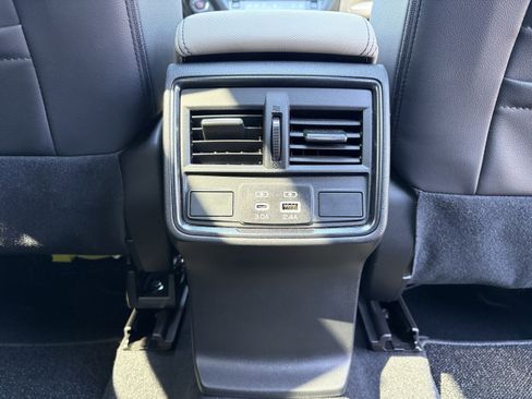 Certified 2025 Subaru Forester Limited w/ Popular Package #1 AWD/4WD image 32