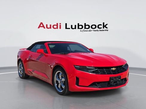 Used 2020 Chevrolet Camaro LT RWD image 1