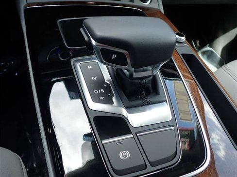 Used 2024 Audi Q5 2.0T Premium Plus AWD/4WD image 22