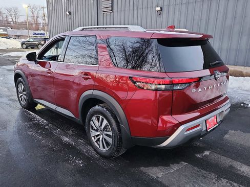 Used 2022 Nissan Pathfinder SL image 6