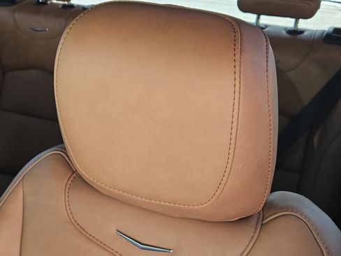 Used 2024 Cadillac XT4 Sport image 17