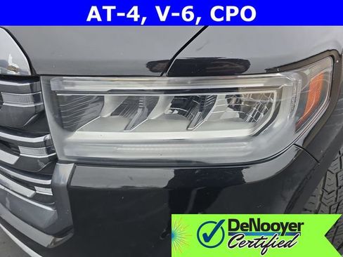 Used 2023 GMC Acadia AT4 image 32