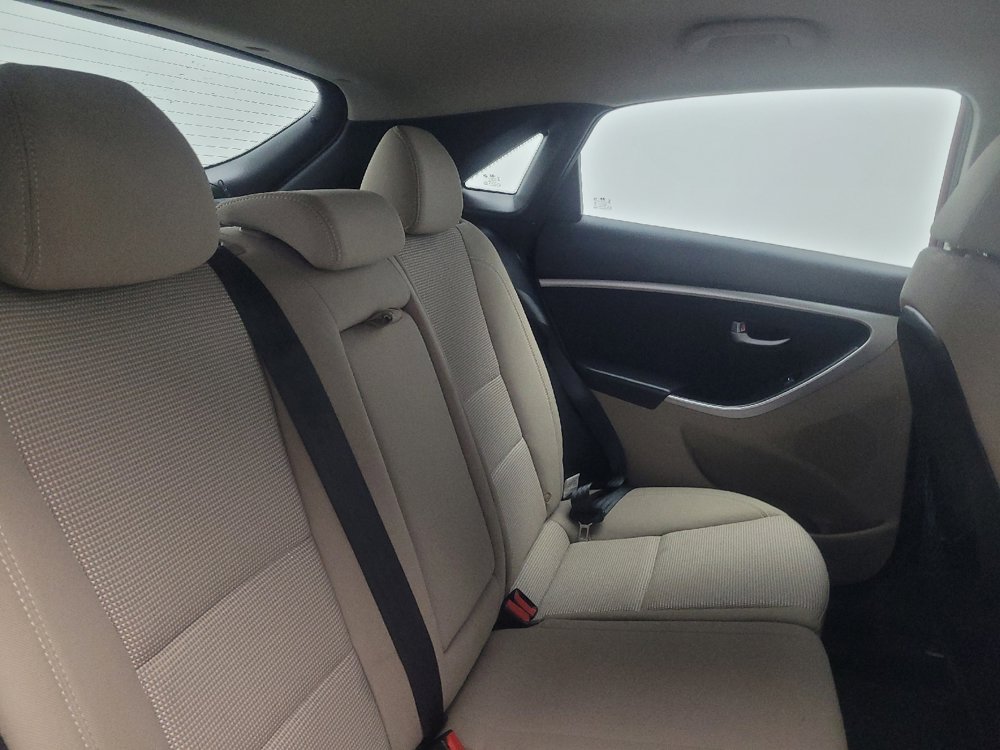 Used 2015 Hyundai Elantra GT FWD image 21