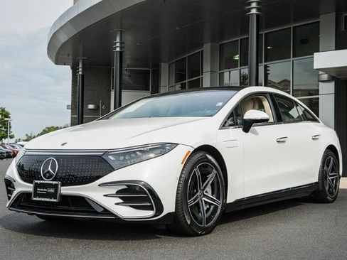 Certified 2024 Mercedes-Benz EQS 580 4MATIC Sedan image 3