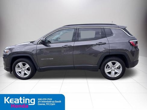 Used 2022 Jeep Compass Latitude image 10