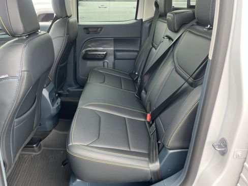 Used 2025 Ford Maverick Lobo AWD/4WD image 35