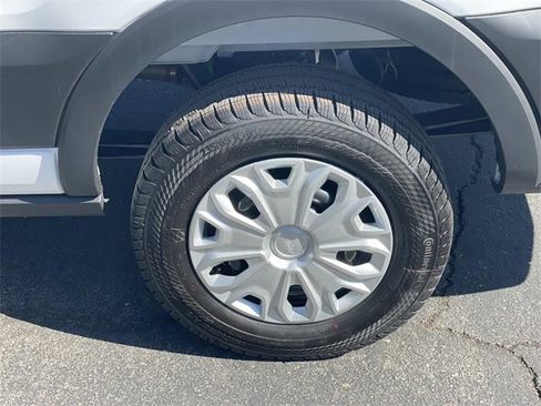 New 2025 Ford Transit 250 Low Roof image 32