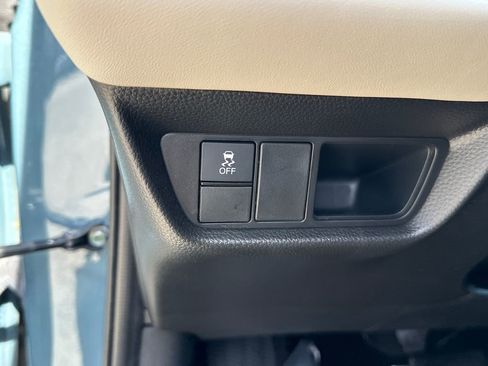 Used 2025 Honda HR-V LX image 18