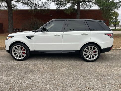 Used 2017 Land Rover Range Rover Sport Supercharged image 2