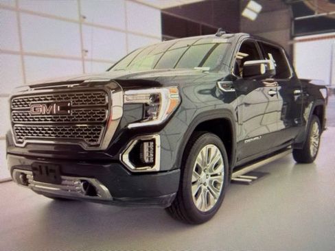 Used 2021 GMC Sierra 1500 Denali w/ Denali Premium Package AWD/4WD image 2