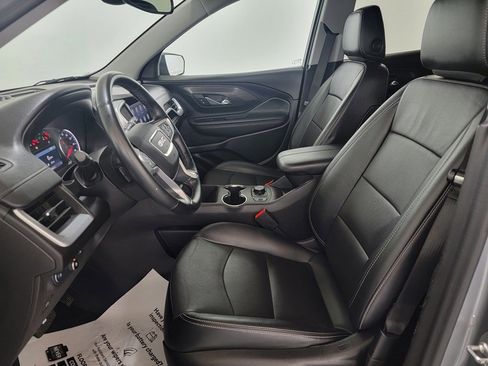 Used 2024 GMC Terrain SLT image 14