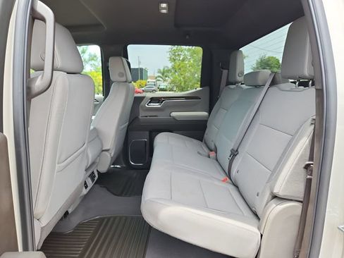 New 2026 GMC Sierra 1500 SLE w/ Max Trailering Package AWD/4WD image 9