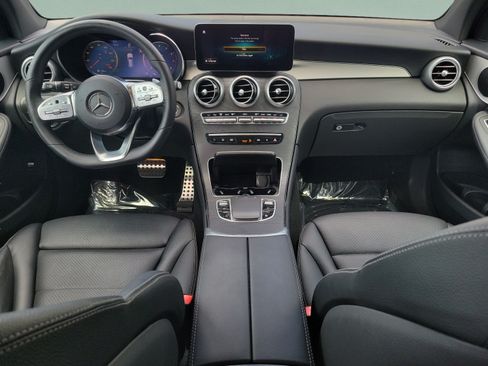 Used 2022 Mercedes-Benz GLC 300 image 11