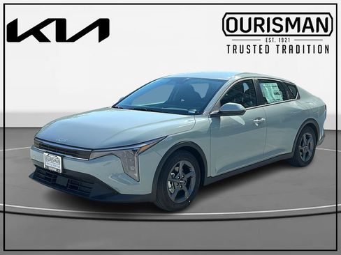 New 2026 Kia K4 FWD image 2