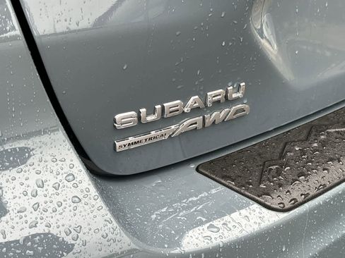 Used 2024 Subaru Crosstrek 2.0i Premium image 4