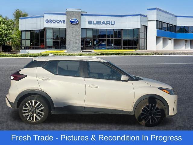 Used 2024 Nissan Kicks SV FWD image 5