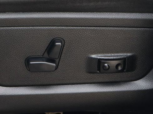 Used 2020 RAM 2500 Laramie w/ Night Edition AWD/4WD image 23