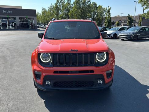 Used 2021 Jeep Renegade Latitude w/ Luxury Group II AWD/4WD image 11