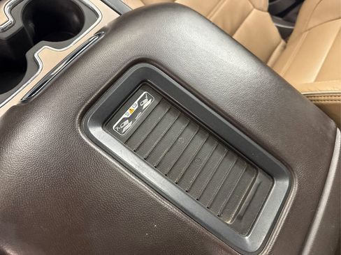 Used 2017 GMC Sierra 2500 Denali w/ Duramax Plus Package image 40